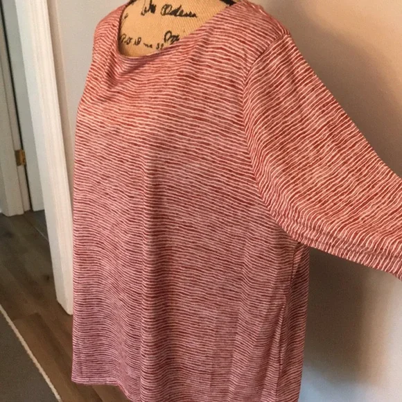 Ruby Rd. Top - Picture 3 of 9